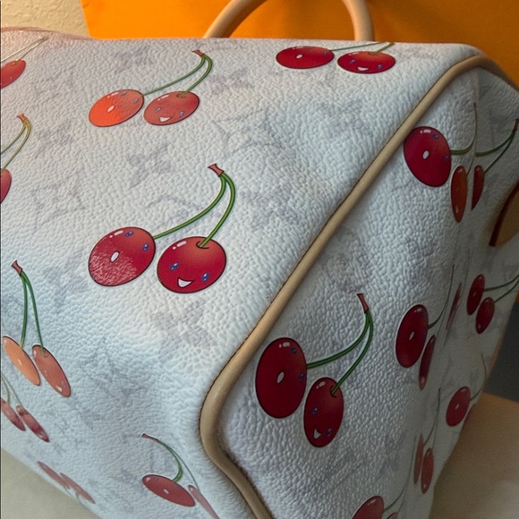 Louis Vuitton LV x TM Cerises/Cherries Soft Speedy 30 - Picture 12 of 16
